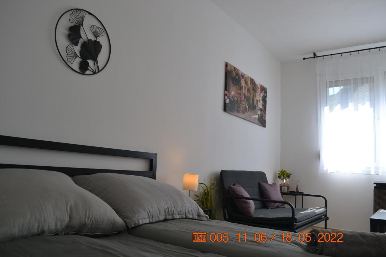 Sziget Apartman Έγκερ Εξωτερικό φωτογραφία